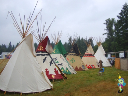 These teepees were the green rooms backstage